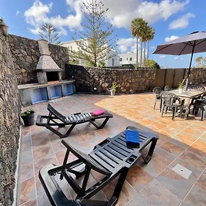 apartamento-catayfa-teguise-lanzarote.in-canary-islands.com/